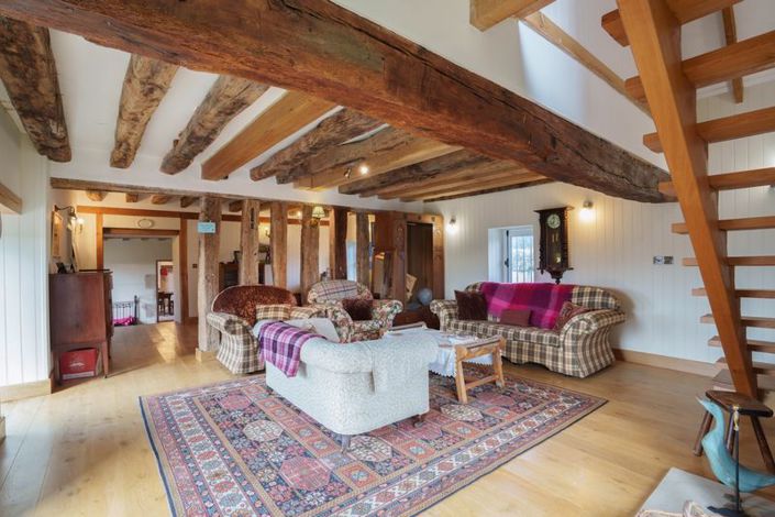 Image No.6-Propriété de 6 chambres à vendre à Nievre