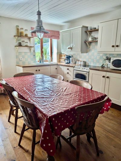 Image No.12-1 Bed Property for sale