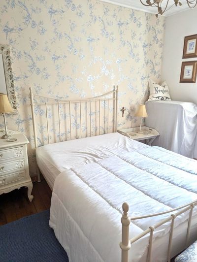 Image No.20-1 Bed Property for sale