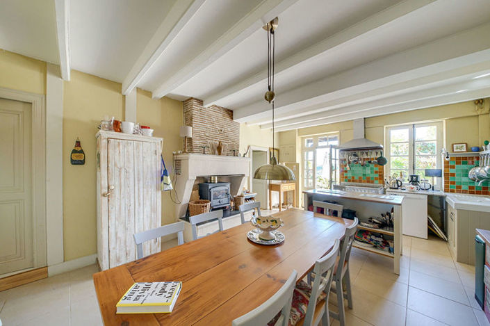 Image No.6-4 Bed Property for sale