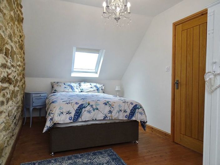 Image No.9-2 Bed Property for sale