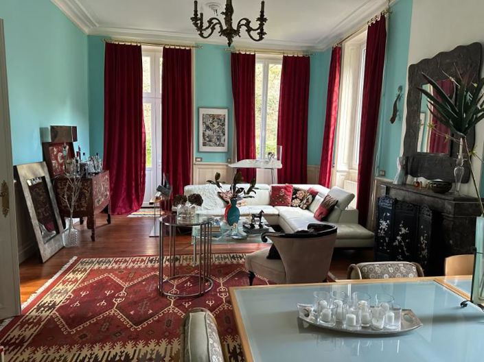 Image No.3-6 Bed Property for sale