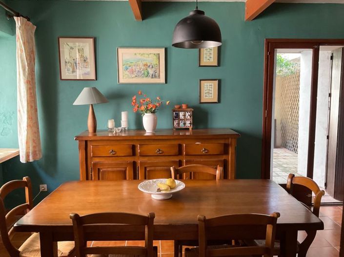 Image No.2-2 Bed Property for sale