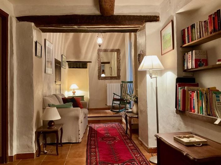 Image No.3-2 Bed Property for sale