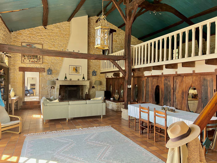 Image No.8-4 Bed Property for sale