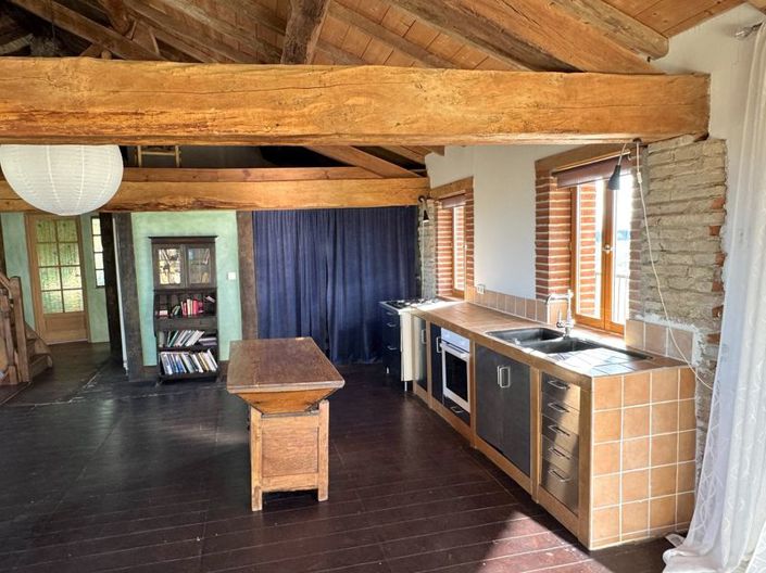 Image No.3-6 Bed Property for sale