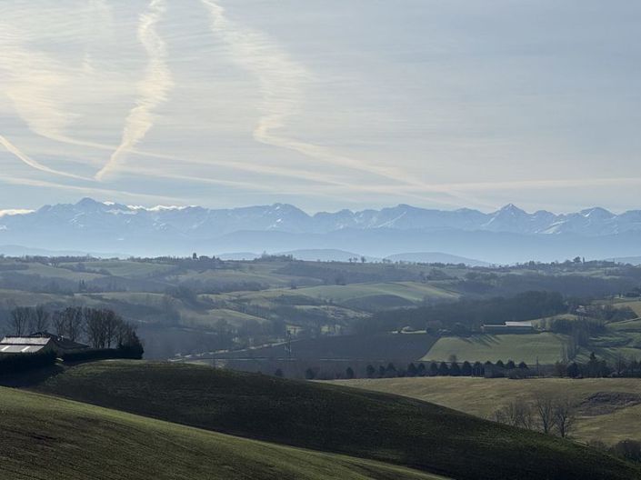 Image No.4-6 Bed Property for sale