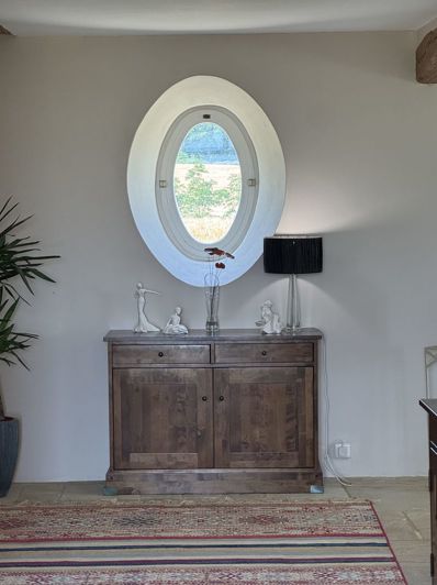 Image No.16-6 Bed Property for sale