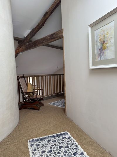 Image No.21-6 Bed Property for sale