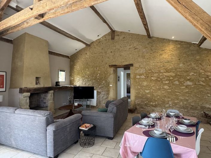 Image No.26-6 Bed Property for sale