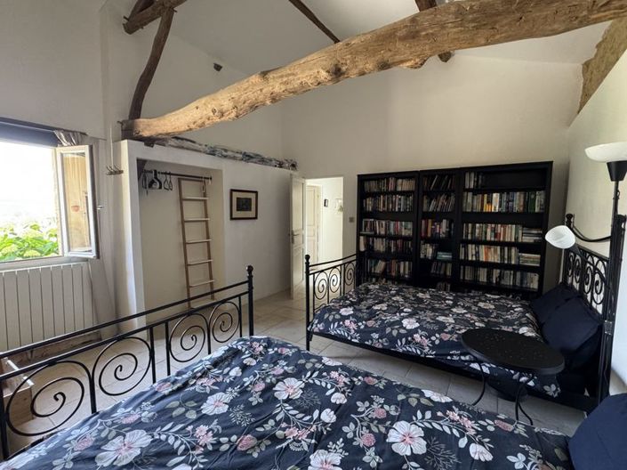 Image No.30-6 Bed Property for sale