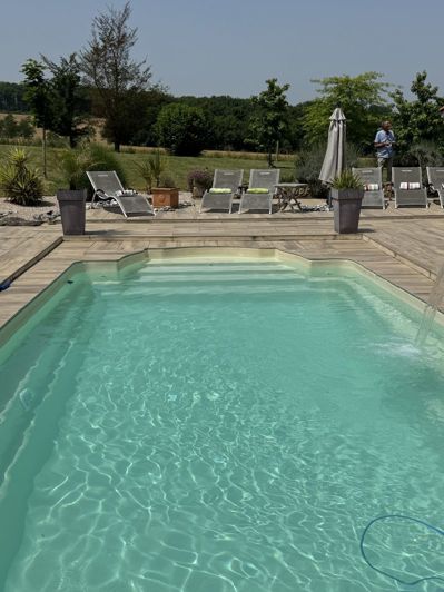 Image No.36-6 Bed Property for sale