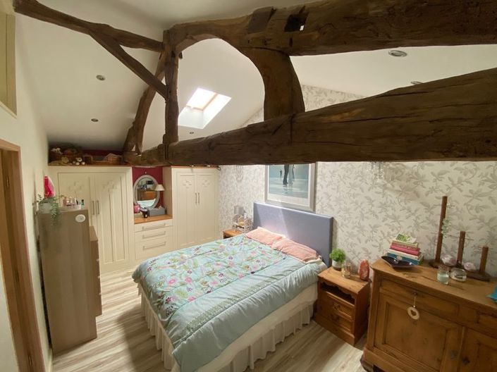 Image No.19-5 Bed Property for sale