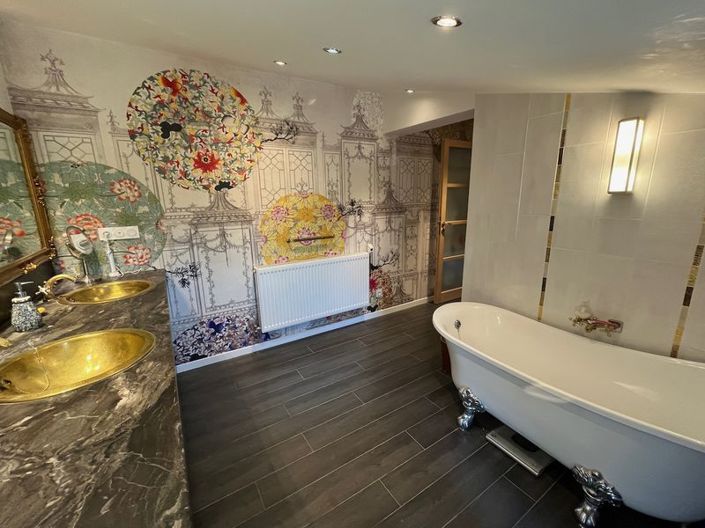 Image No.29-5 Bed Property for sale