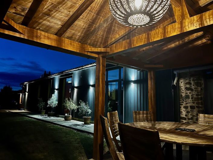 Image No.30-5 Bed Property for sale