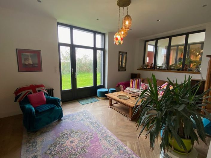 Image No.6-5 Bed Property for sale