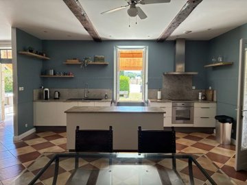 8985312ec848ee5bd07e712bf965d9dc