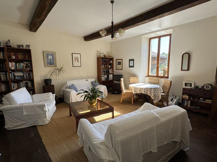 Image No.2-4 Bed Property for sale