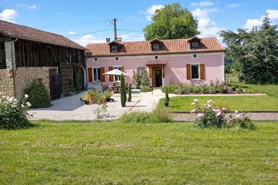 1 - Hautes-Pyrénées, Property