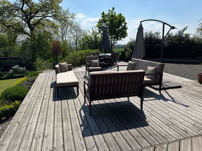 Image No.24-3 Bed Property for sale