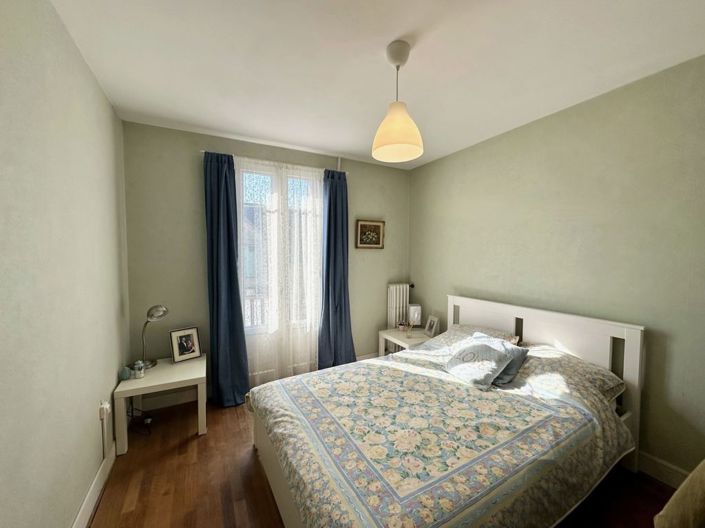 Image No.13-6 Bed Property for sale