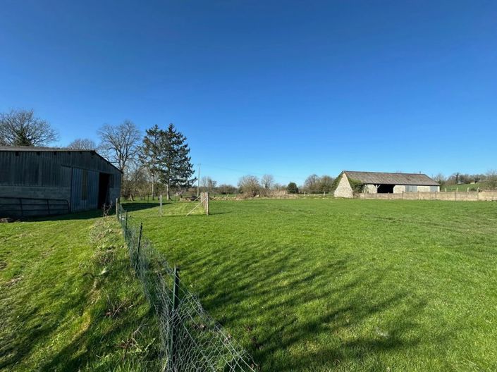 Image No.4-6 Bed Property for sale