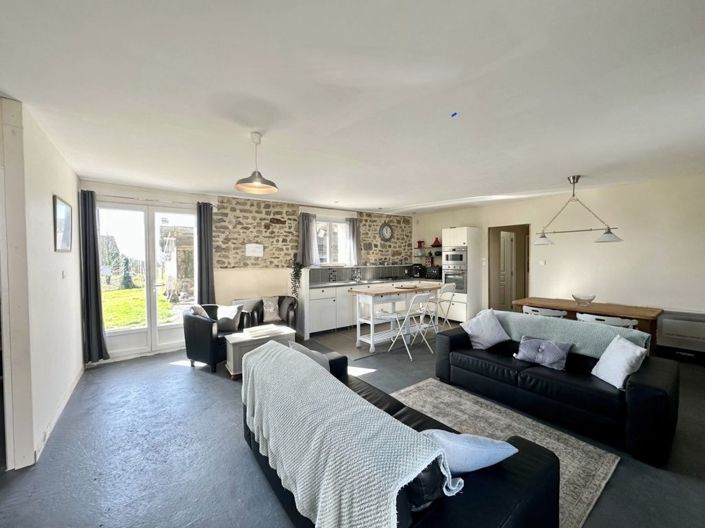 Image No.6-6 Bed Property for sale