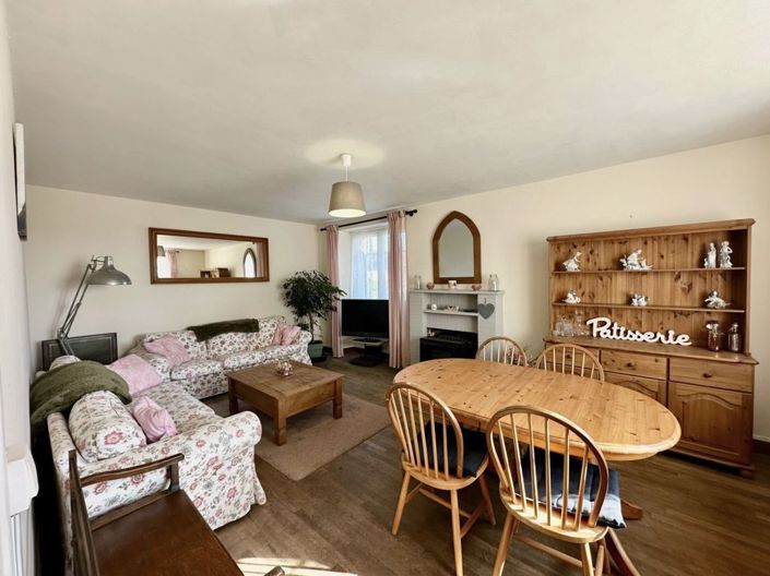 Image No.7-6 Bed Property for sale