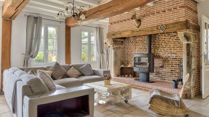 Image No.2-5 Bed Property for sale