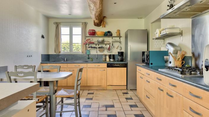 Image No.3-5 Bed Property for sale