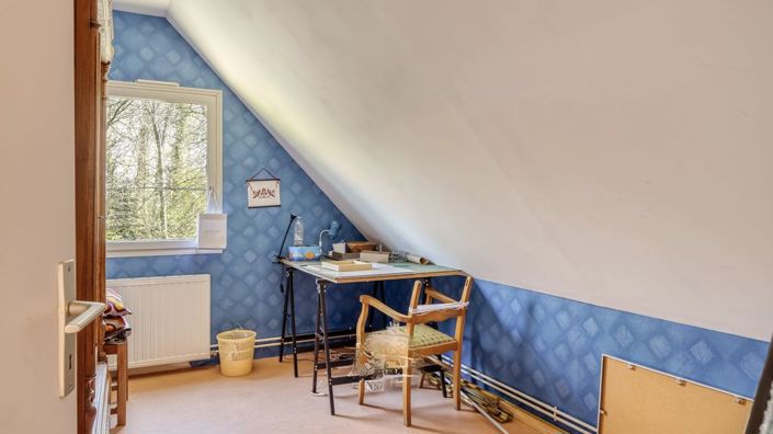 Image No.12-5 Bed Property for sale