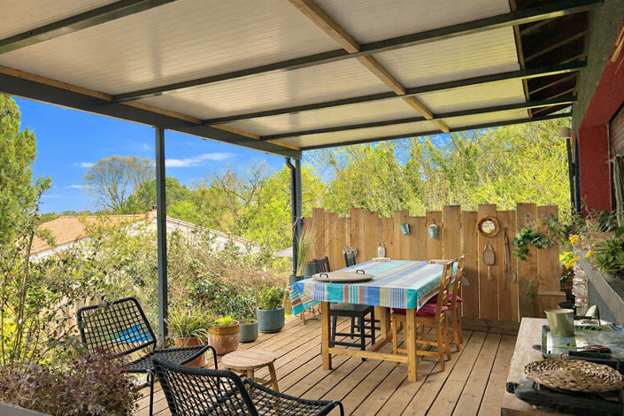 Image No.17-3 Bed Property for sale