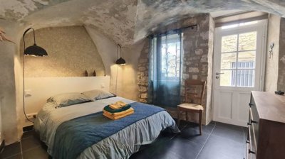 estate-gard-france-charm-and-design-character