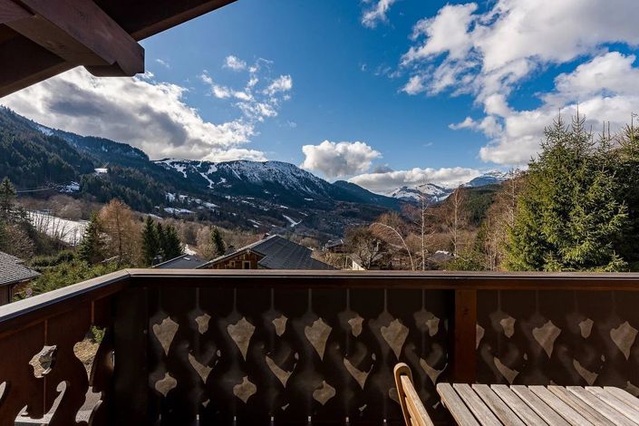 Image No.17-3 Bed Property for sale