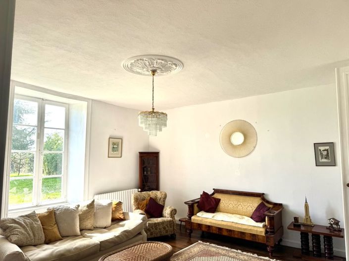 Image No.5-7 Bed Property for sale