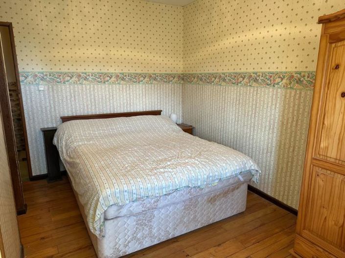 Image No.15-4 Bed Property for sale