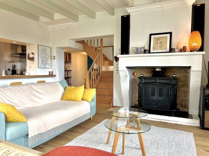 Image No.2-4 Bed Property for sale