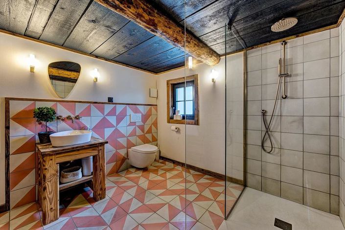 Image No.12-4 Bed Property for sale
