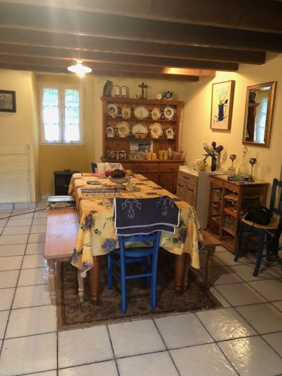 Image No.12-3 Bed Property for sale