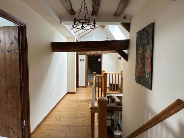 Image No.16-4 Bed Property for sale