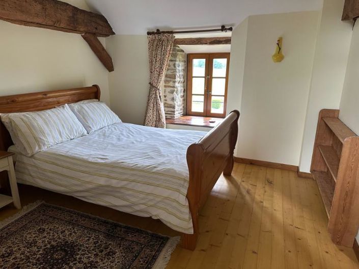 Image No.21-4 Bed Property for sale