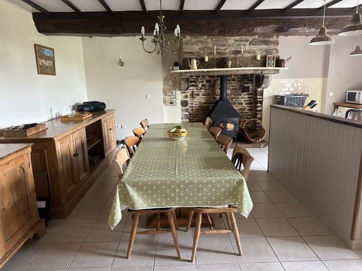 Image No.8-4 Bed Property for sale