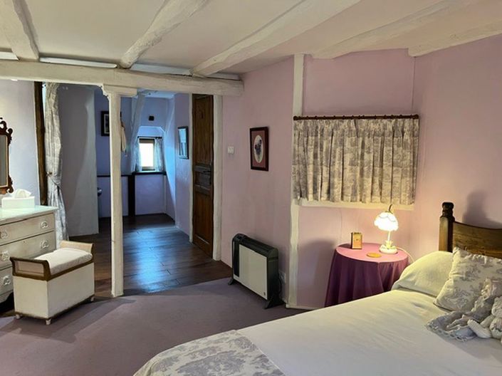 Image No.17-4 Bed Property for sale