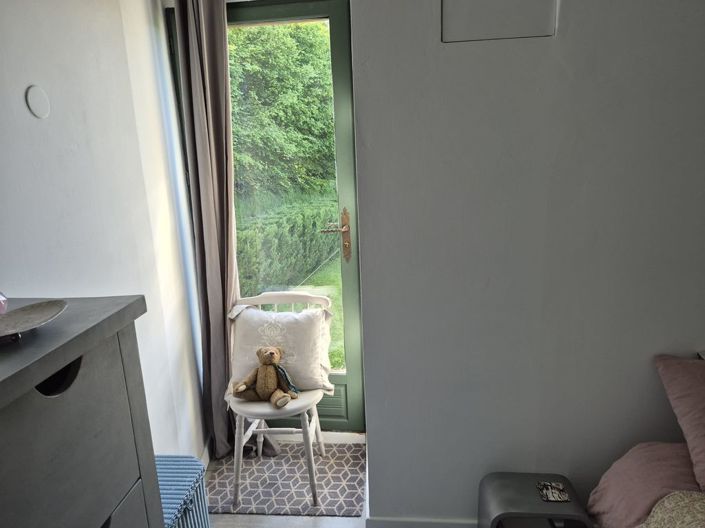 Image No.27-3 Bed Property for sale