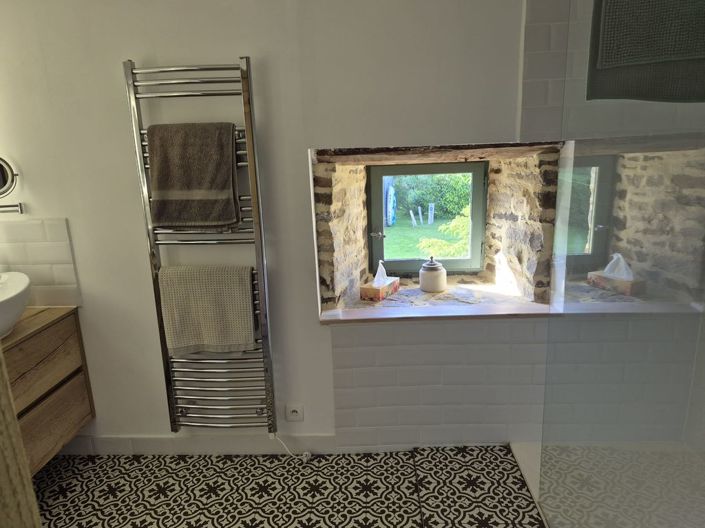 Image No.30-3 Bed Property for sale