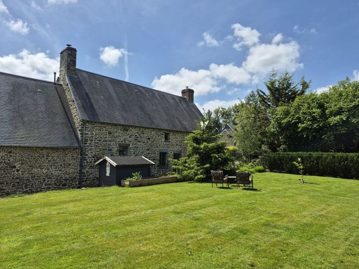 Image No.5-3 Bed Property for sale