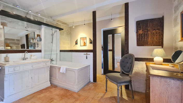 Image No.29-2 Bed Property for sale