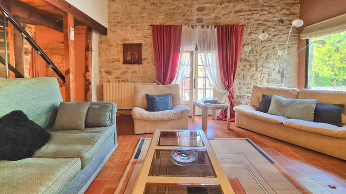 Image No.7-2 Bed Property for sale