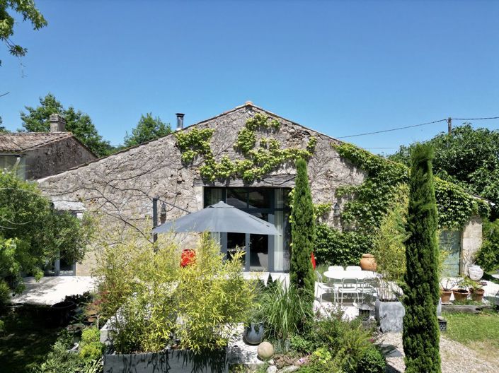 Image No.42-3 Bed Property for sale