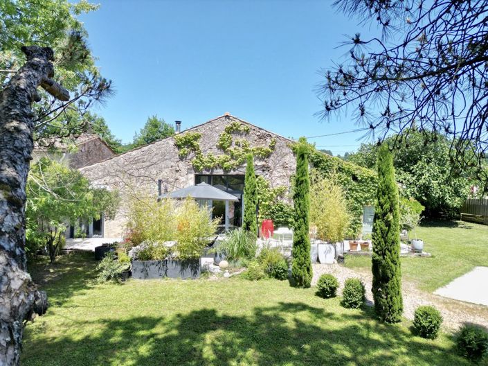 Image No.5-3 Bed Property for sale